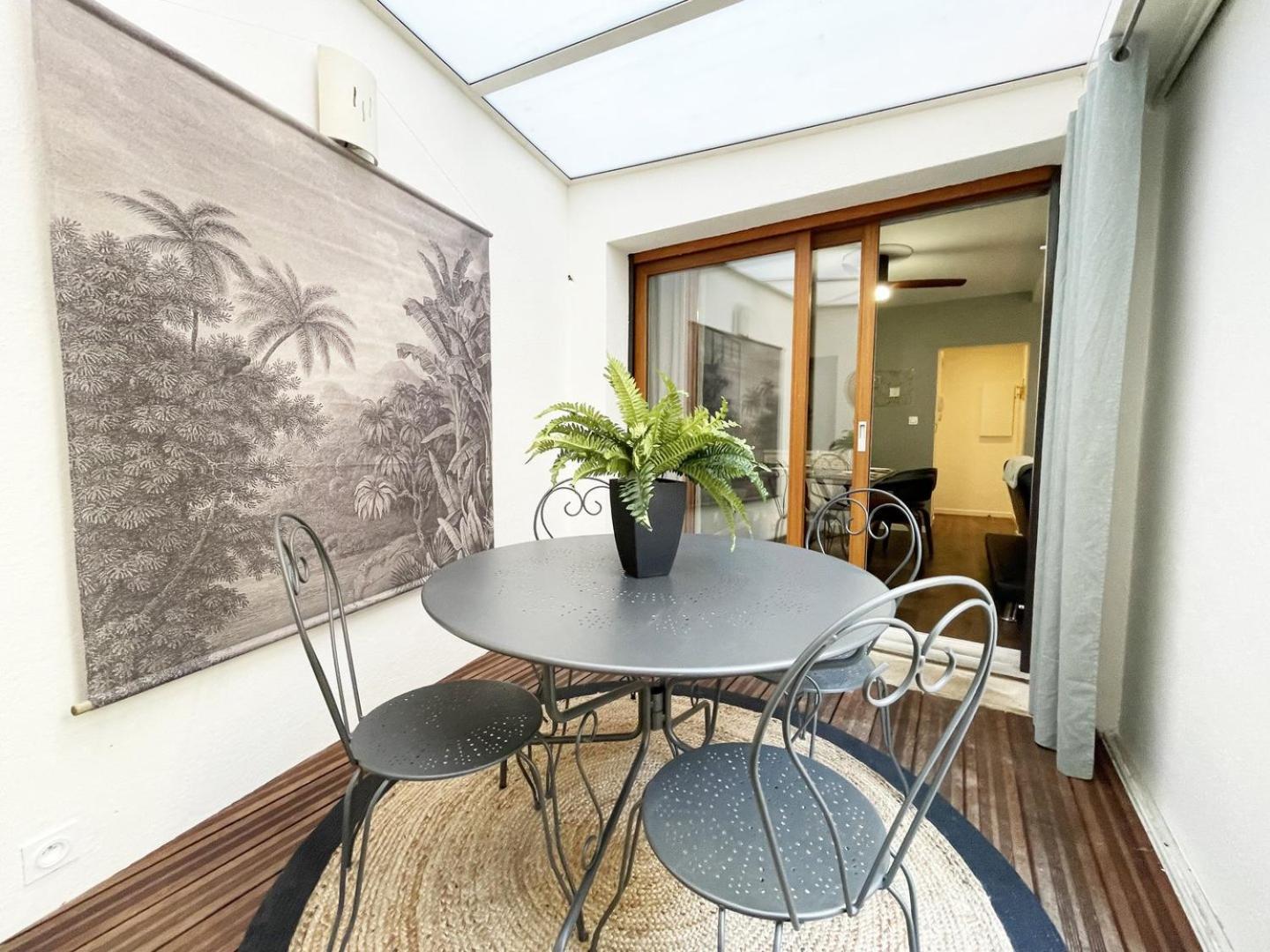 Le Patio De La Reine Berthe - Parking Included Apartment Chartres Bagian luar foto